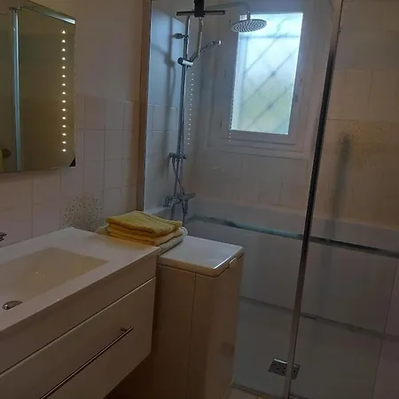 Apartment Cosy A Raphael 65 M² Jardin Prive Saint-Raphael (Var)