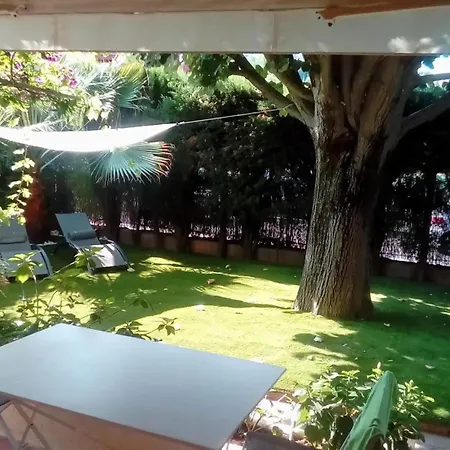Apartment Cosy A Raphael 65 M² Jardin Prive Saint-Raphael (Var)