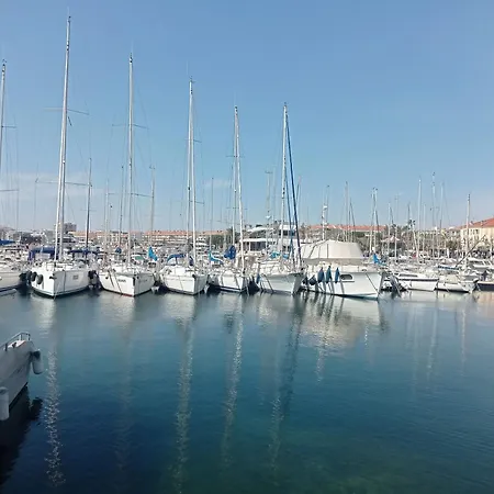 Cosy A Saint-raphael - 65 M² - Jardin Prive شقة