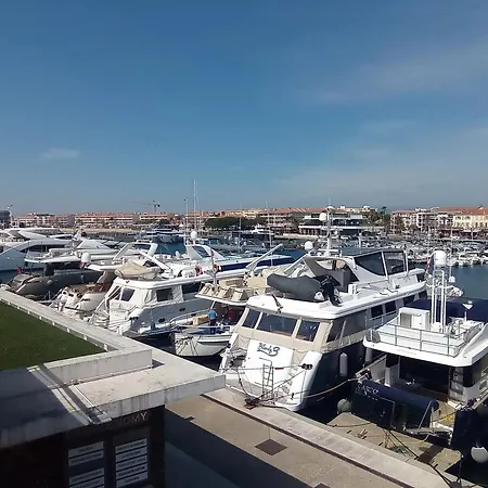 Cosy A Raphael 65 M² Jardin Prive Saint-Raphael (Var)