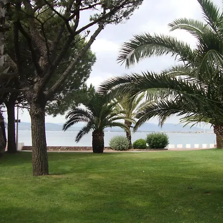 Cosy A Raphael 65 M² Jardin Prive Apartment