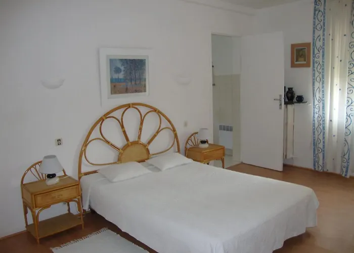 Cosy A Saint-raphael - 65 M² - Jardin Prive 公寓